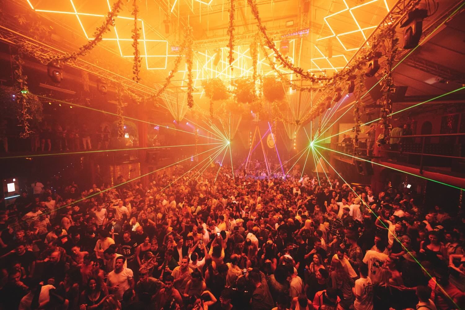 Pyramid Ibiza - Carry On at Cova Santa